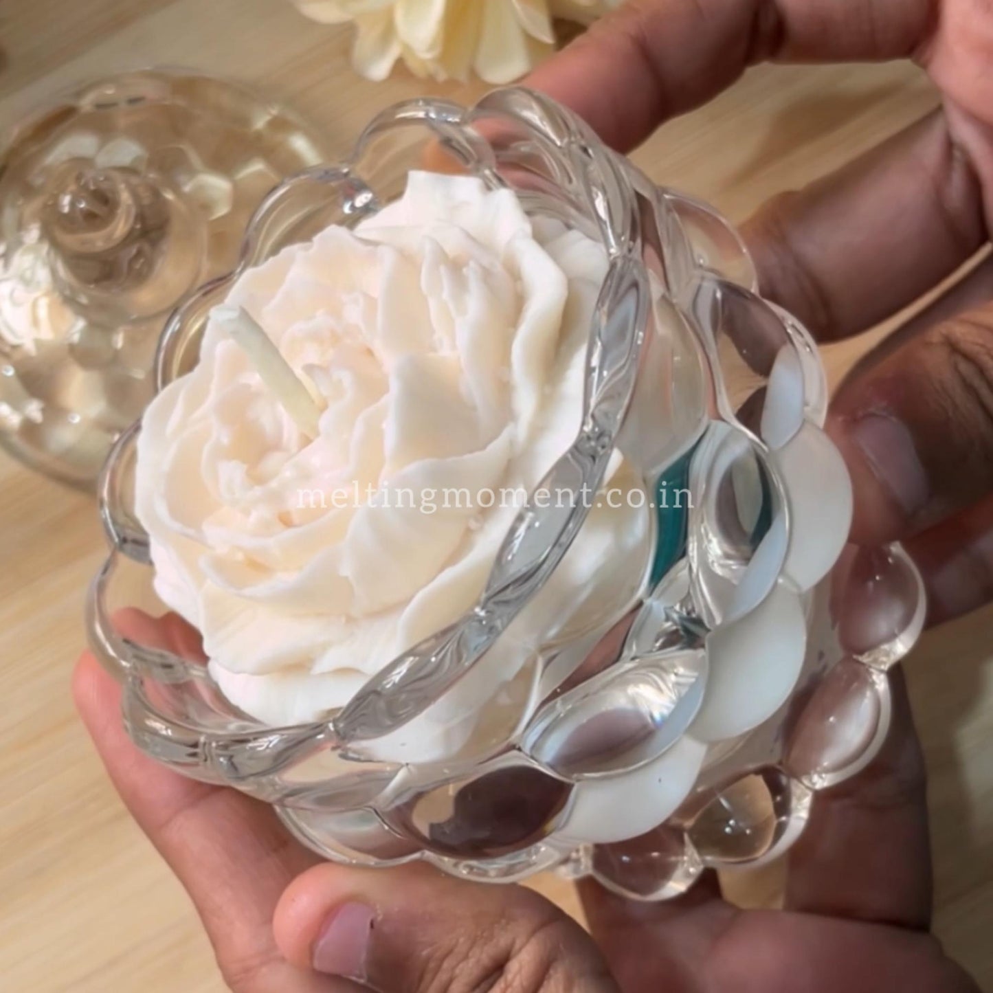 Royal jar candle