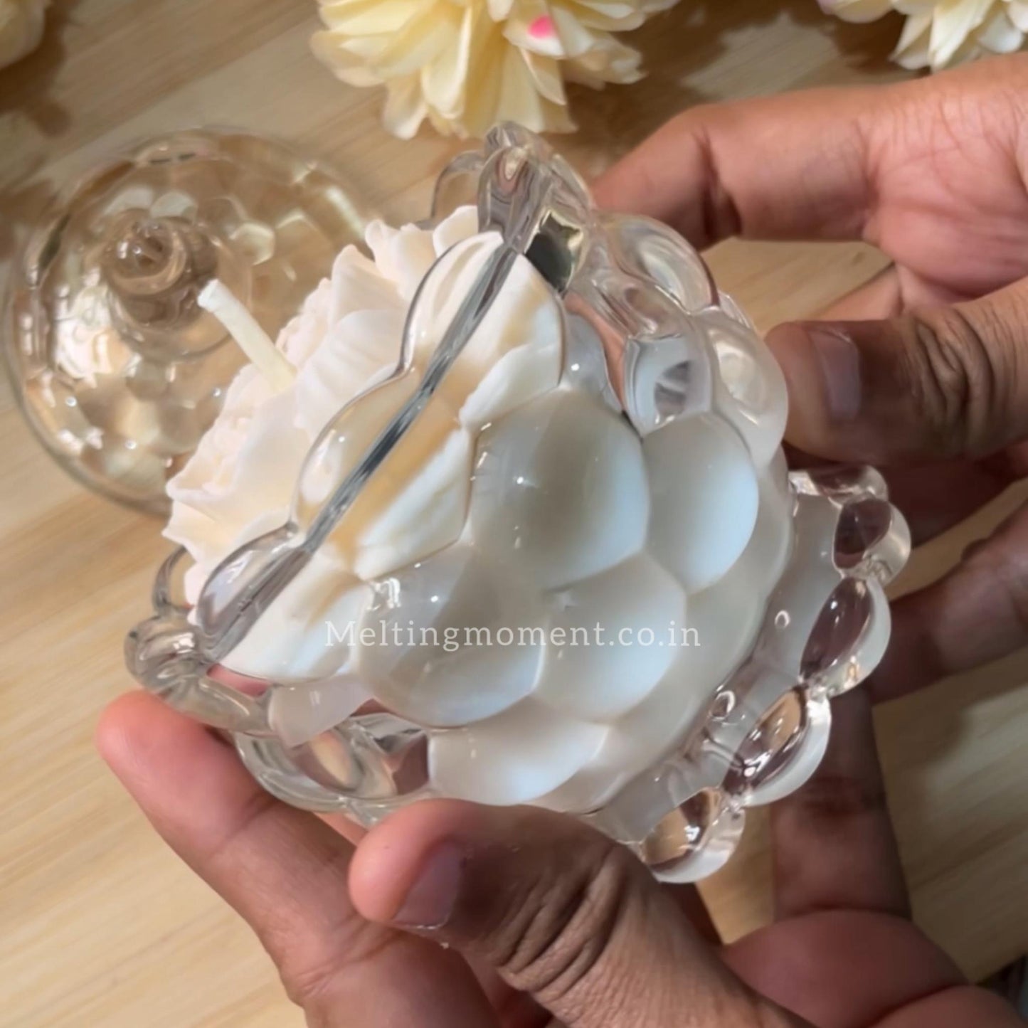Royal jar candle